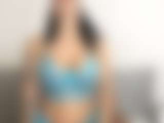 Thayra's Live Sex Cam Show