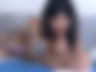 Thayra's Live Sex Cam Show