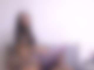Thayra's Live Sex Cam Show