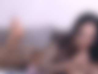 Thayra's Live Sex Cam Show