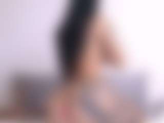 Thayra's Live Sex Cam Show