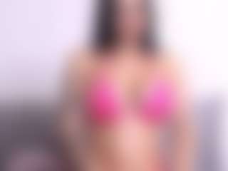 Thayra's Live Sex Cam Show