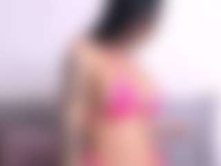 Thayra's Live Sex Cam Show