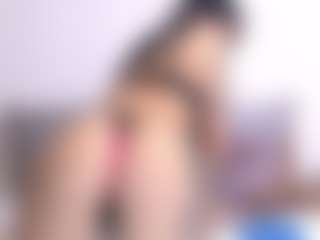 Thayra's Live Sex Cam Show