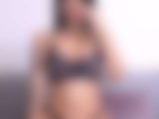 Thayra's Live Sex Cam Show