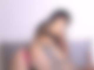 Thayra's Live Sex Cam Show