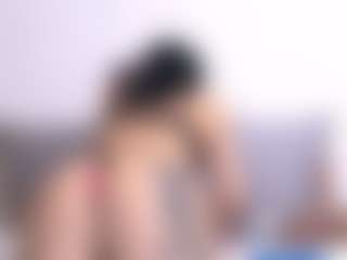 Thayra's Live Sex Cam Show