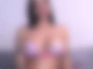 Thayra's Live Sex Cam Show