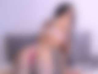 Thayra's Live Sex Cam Show