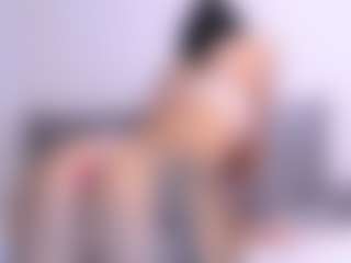 Thayra's Live Sex Cam Show