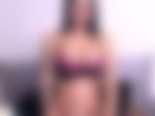 Thayra's Live Sex Cam Show