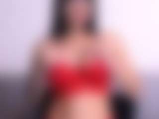 Thayra's Live Sex Cam Show