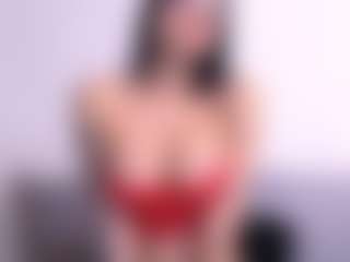 Thayra's Live Sex Cam Show