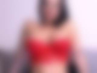 Thayra's Live Sex Cam Show