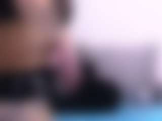 Thayra's Live Sex Cam Show