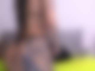Thayra's Live Sex Cam Show