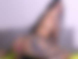 Thayra's Live Sex Cam Show