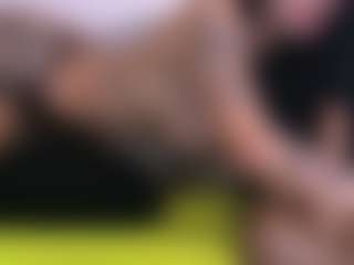 Thayra's Live Sex Cam Show