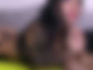 Thayra's Live Sex Cam Show