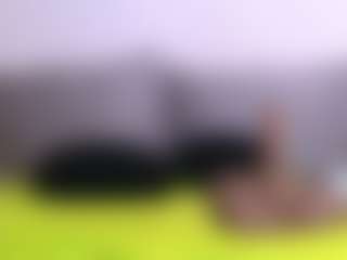 Thayra's Live Sex Cam Show