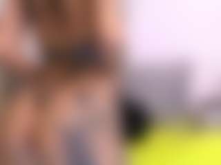 Thayra's Live Sex Cam Show