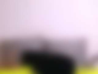 Thayra's Live Sex Cam Show