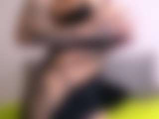 Thayra's Live Sex Cam Show