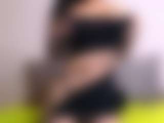 Thayra's Live Sex Cam Show