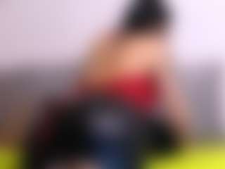 Thayra's Live Sex Cam Show