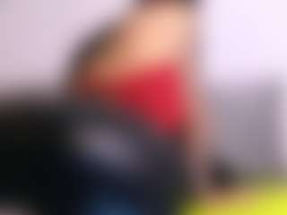 Thayra's Live Sex Cam Show