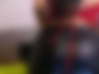 Thayra's Live Sex Cam Show