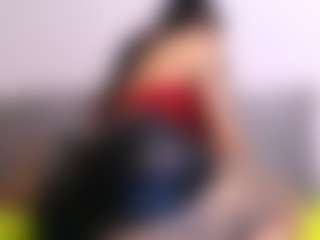 Thayra's Live Sex Cam Show