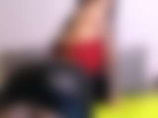 Thayra's Live Sex Cam Show