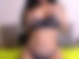 Thayra's Live Sex Cam Show