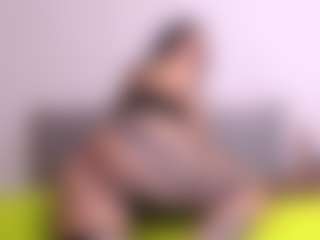 Thayra's Live Sex Cam Show