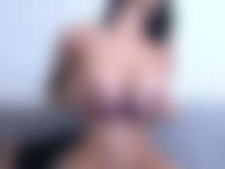 Thayra's Live Sex Cam Show