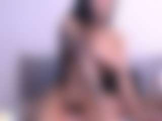 Thayra's Live Sex Cam Show