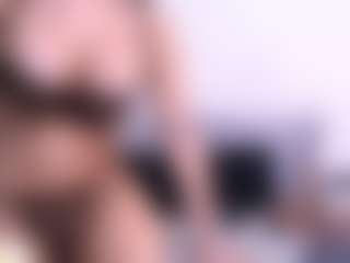 Thayra's Live Sex Cam Show