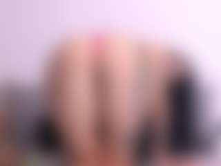 Thayra's Live Sex Cam Show