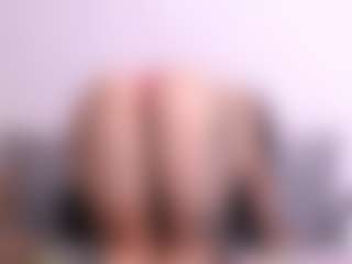 Thayra's Live Sex Cam Show