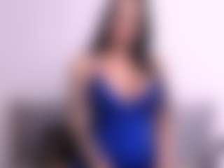 Thayra's Live Sex Cam Show