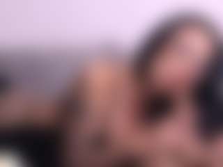 Thayra's Live Sex Cam Show