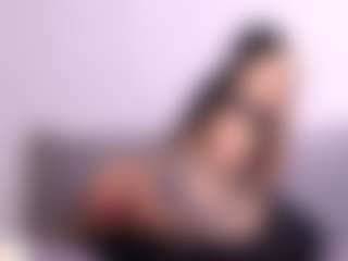 Thayra's Live Sex Cam Show