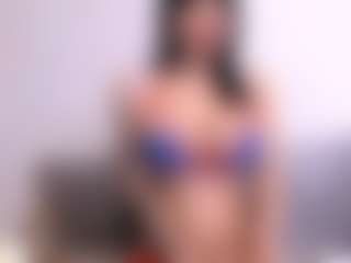 Thayra's Live Sex Cam Show