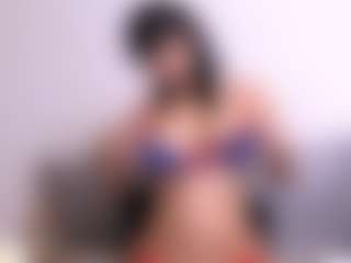 Thayra's Live Sex Cam Show