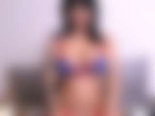 Thayra's Live Sex Cam Show