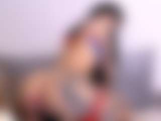 Live cam show with Thayra - Athletic Tease on Camsoda