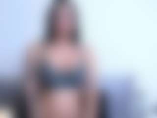 Thayra's Live Sex Cam Show