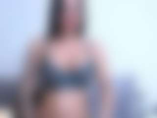Thayra's Live Sex Cam Show