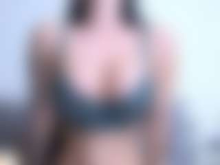Thayra's Live Sex Cam Show